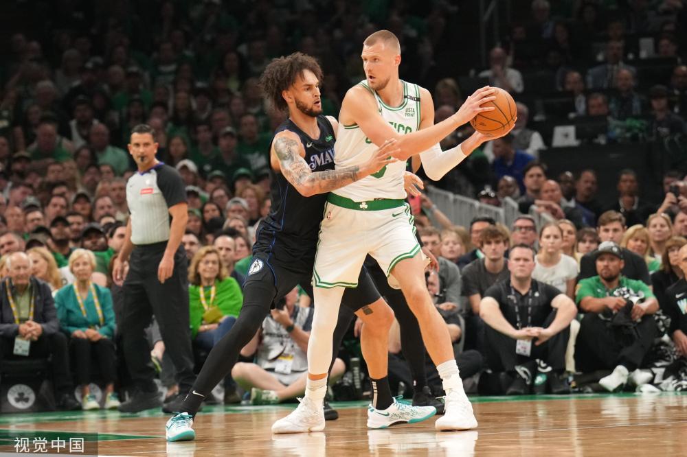 诺里斯与皮 诺里斯与皮