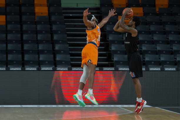 球员正在快 球员正在快